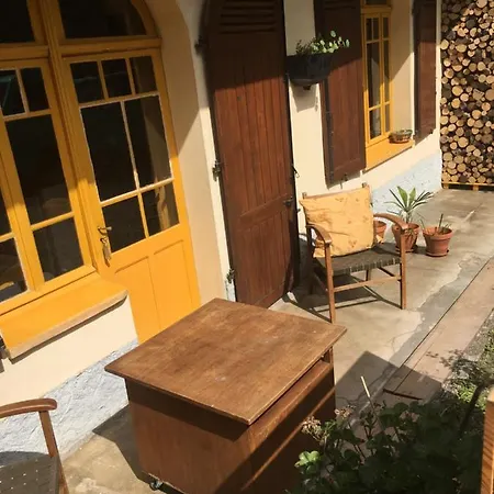 Sur Cour, Le Berlingott Apartment *