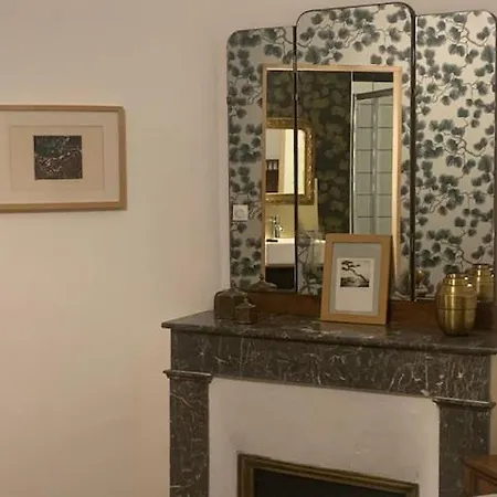 Sur Cour, Le Berlingott Apartment